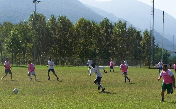 Diamo un calcio al razzismo