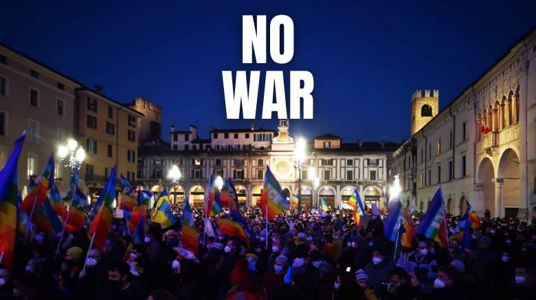 In piazza per dire #noallaguerra